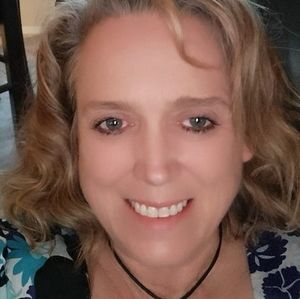 Meet your Posher, Lyn